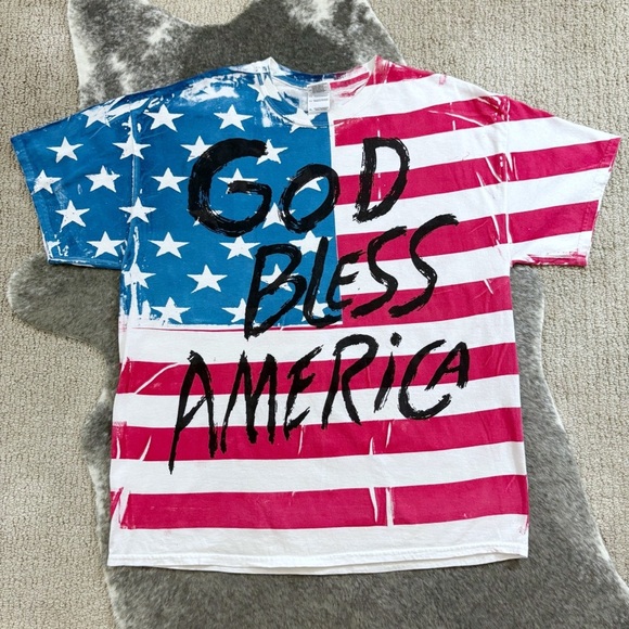 Vintage God Bless America All Over Print T-Shirt - Picture 5 of 10